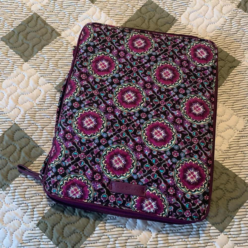 Vera Bradley Zippered Organizer